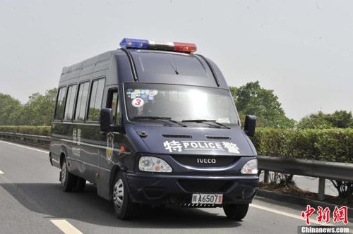 交通部:通往雅安地震灾区高速路段免费通行