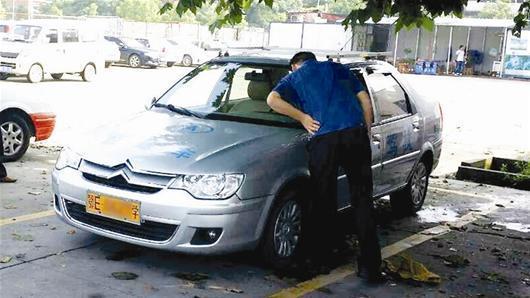 宜昌查获12台黑教练车 将推后付费学车模式(图