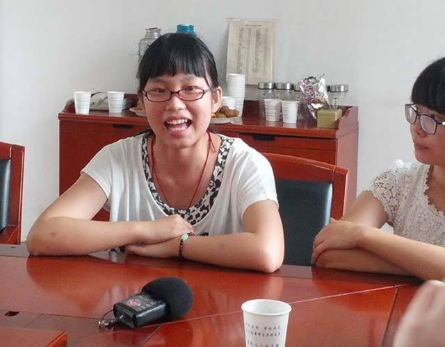 襄阳四中龚晓曦夺湖北理科状元 文科状元花落