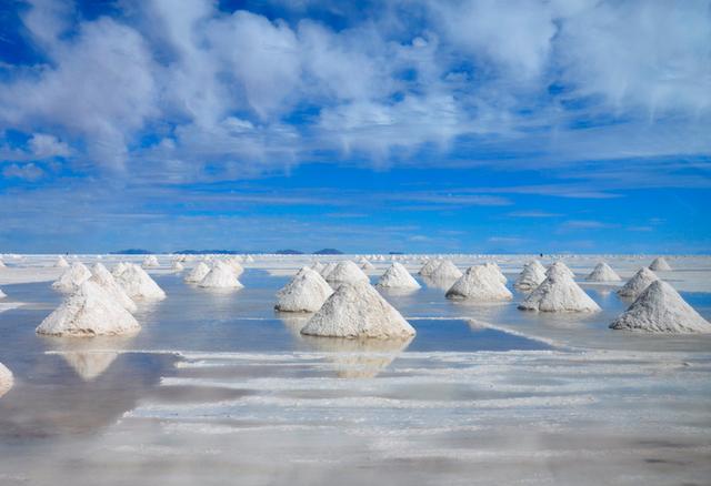 乌尤尼盐沼之旅 走过天空之镜_大楚网_腾讯网
