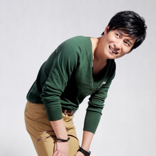  吉星 奉行歌手潜规则 个人多情单曲展现多才_