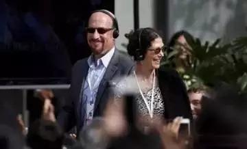 全球最能掙錢的人:出生後日賺2800萬!