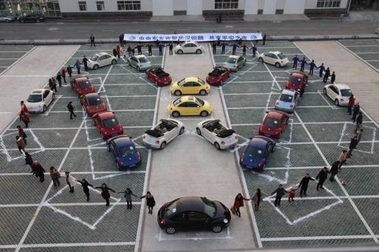 虫虫车友欢聚武汉锐腾 共享平安之夜