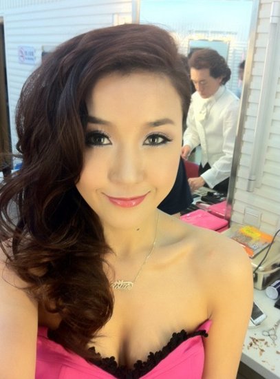  王蓉 大胆调侃李咏长脸 李咏报复惨遭大喷鼻血