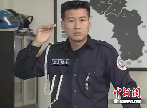 孙兴扮麻辣父亲风流倜傥 盘点经典角色演技好