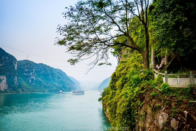 去古昭公路自驾一次 你才知道三峡有多美