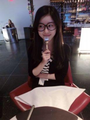 <em>奶茶妹妹</em>在美国<em>哥大</em>生活照曝光(组图)_大楚网