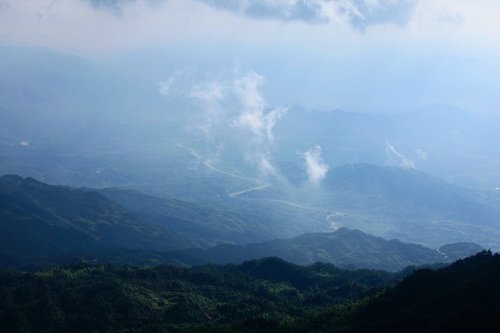 湖北的香格里拉:通城黄龙山游记