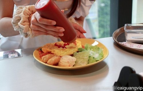 日本实拍 亲历原汁原味的女仆咖啡厅