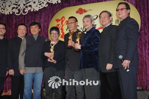 正文    许鞍华,姜文,徐克获颁"2011年度最杰出导演",陈欣健,成龙,吴