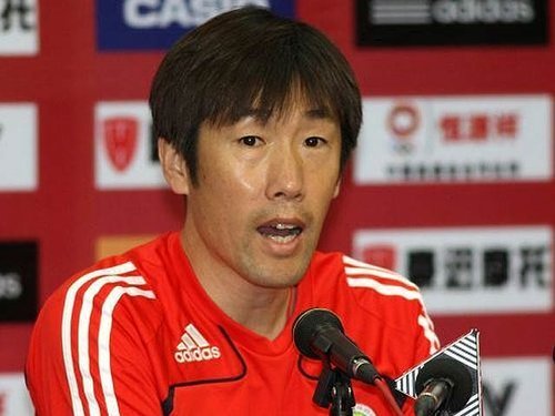 谁接卡马乔烂摊? 里皮无暇土帅吐槽谁接谁死