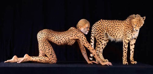 模特<em>人体</em>彩绘变野兽_旅游频道_旅游新闻_腾讯