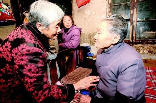 黄石87岁婆婆家里冷每天吃一餐 望好心人伸援