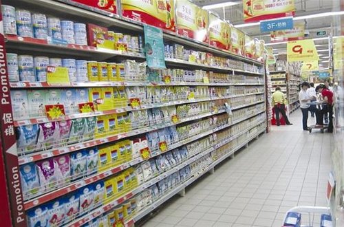 伊利含汞奶粉在汉紧急下架 问题产品多为畅销款