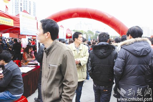 武汉市汽车行业人才缺口大 紧俏岗位年薪50万