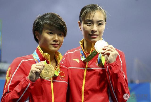 中国军团7日综述:首金诞生 吴敏霞创纪录