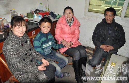 远安深山女教师感动中国 入围最美女教师评选
