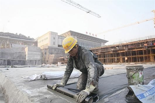 新年首日翘首以待民生大戏 武黄城际铁路成型