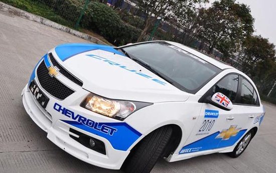 双零时代雪佛兰科鲁兹马上贷回家