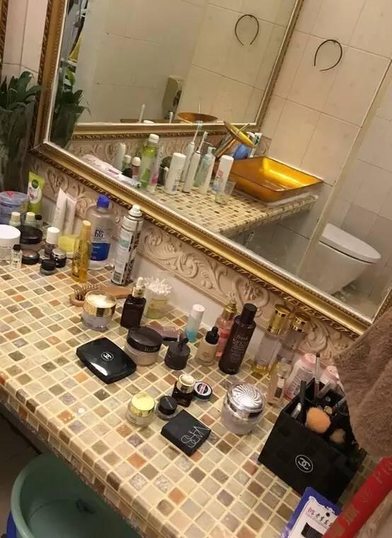 90后美女爆改60平米出租屋 房子是租来的但生活不是!