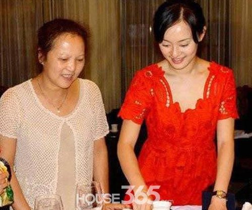 孙俪漂亮妈妈生活照曝光 揭单身妈妈心酸史(图