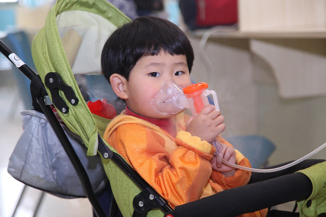 春季咳嗽反复发作 武汉儿童医院每日雾化超千