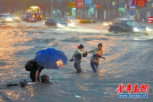 多省区强降雨致十余人死亡