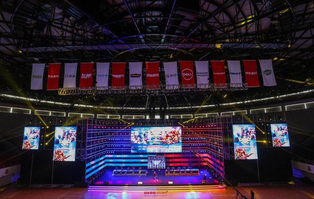 京东杯英雄联盟争霸赛 最给力的电竞圈人才摇