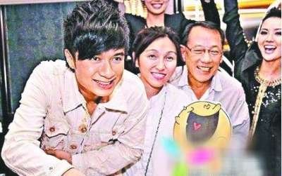 古巨基与助手 隐婚七年 ?_地方站_腾讯网