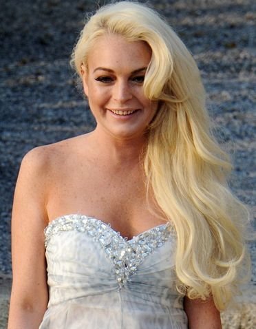 林赛?罗韩拍摄宣传照 惊现双下巴模样老态_地方站_腾讯网