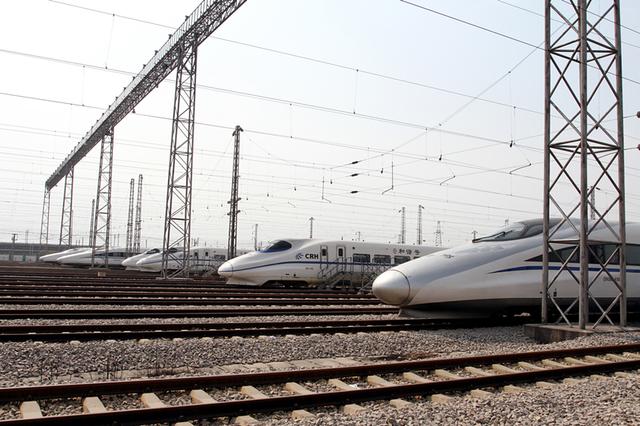 武汉至南通首开动车 大调图新增42.5对列车