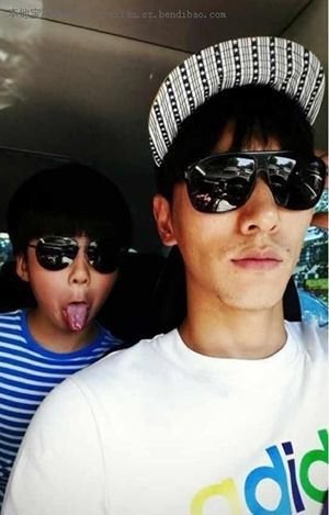 《爸爸去哪儿》张亮老婆寇静近照