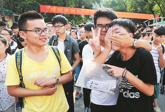 武汉6.3万考生参加中考 预计7月2日发成绩单