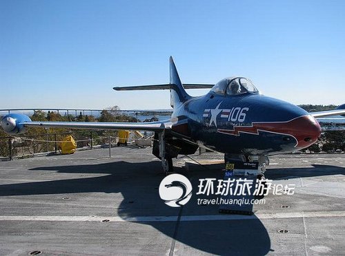 实拍美国最大的航母博物馆