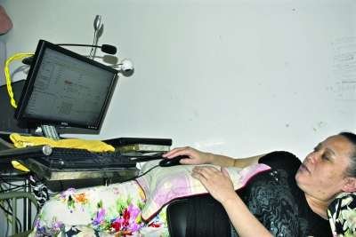 武汉瘫痪女开网店撑起一个家_乐便宜_腾讯·