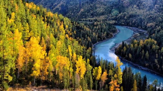 南疆是不去治不好的病 北疆是去过戒不掉的瘾