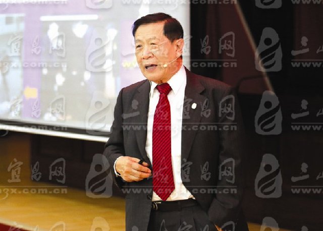 当代福尔摩斯李昌钰来宜传授破案秘技