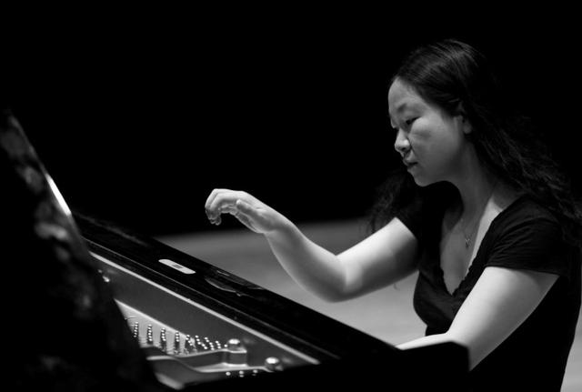 钢琴家黄亚蒙将来到武汉 举办独奏音乐会