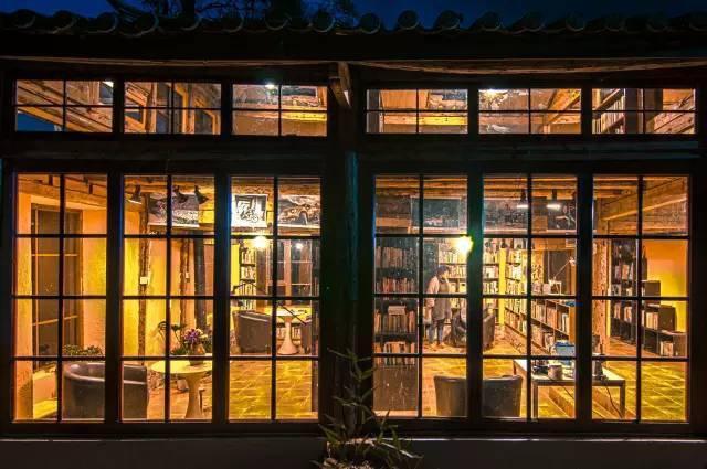 全国 17 家可以过夜的人文书店 你想不想睡?