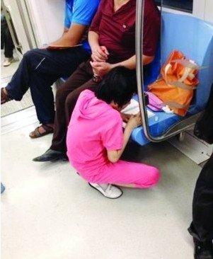 图片叹小学生专家赶v图片常识称或提高效率(图小学生交通安全网友地铁图片