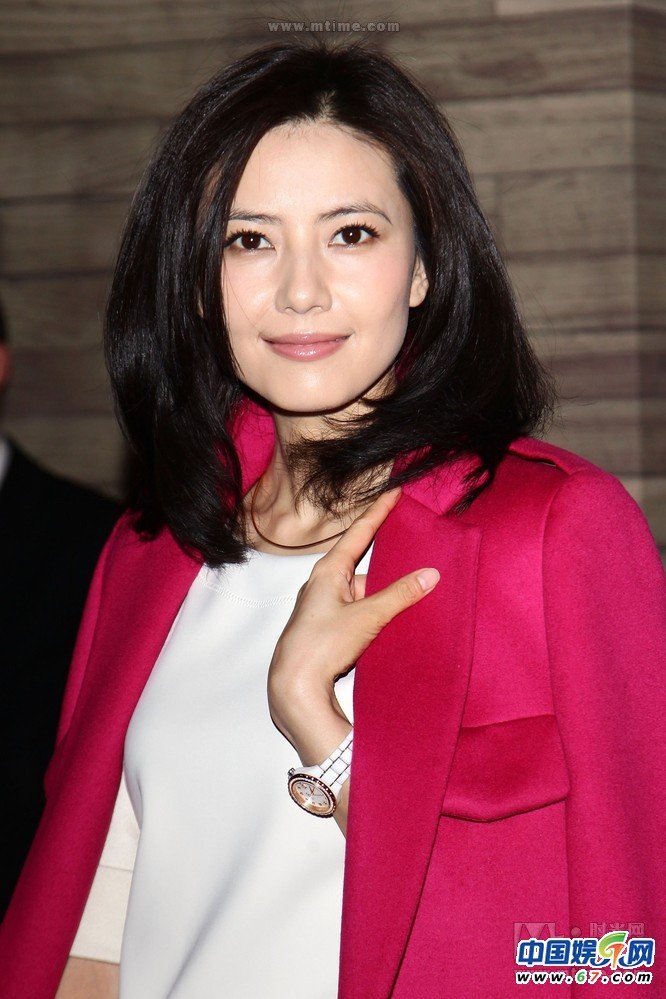 华人女星时装周街拍对比  高圆圆 惊艳完胜美翻