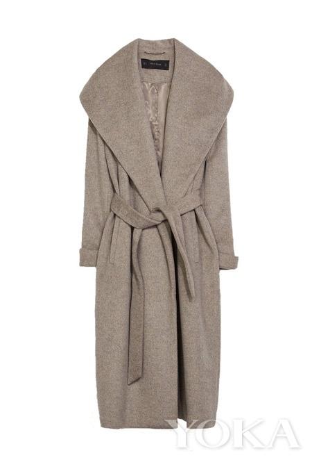 一裹一绑就能走 “睡袍”大衣时髦得没脾气_大楚网_腾讯网