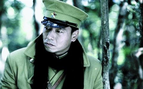 《穿越火线》湖北首播 王挺挑战"痞子英雄"