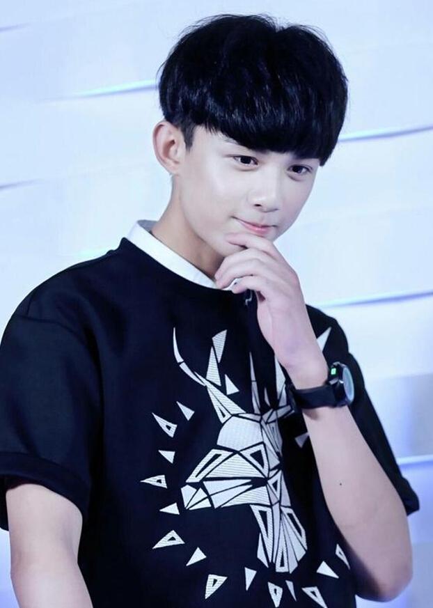 吴磊坦言自己没有胡哥帅 未来不想与其比外貌