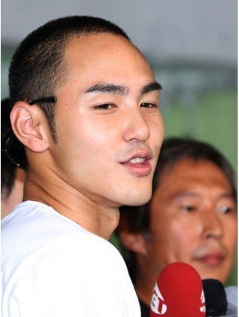 刘芳菲陈冠希陈浩民林峰 被传过丑闻的明星(组