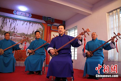 甘肃秦安小曲“南曲北唱”传承500年_大楚网_腾讯网