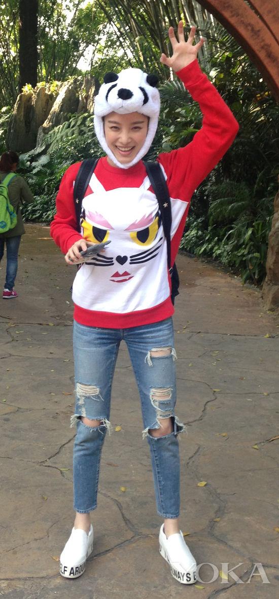 春节别穿成暴发户 范爷倪妮精装不失色