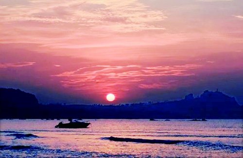 石老人日出印象