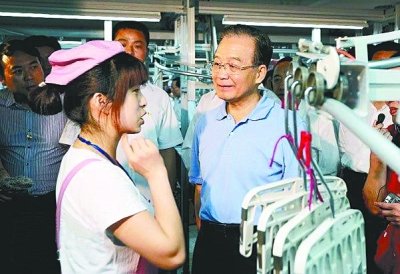 温家宝走访武汉多家企业 揭吸引总理目光的奥