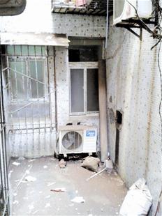 面馆窗户旁挖排气洞 隔壁3个月宝宝患肺炎(图